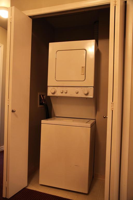 Vancouver Airport Condos Ричмонд Екстер'єр фото